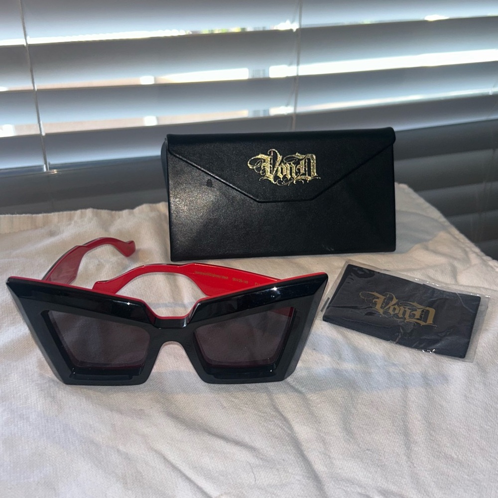 Limited edition DARKWAVE exaggerated cat eye sunglasses from Kat Von D